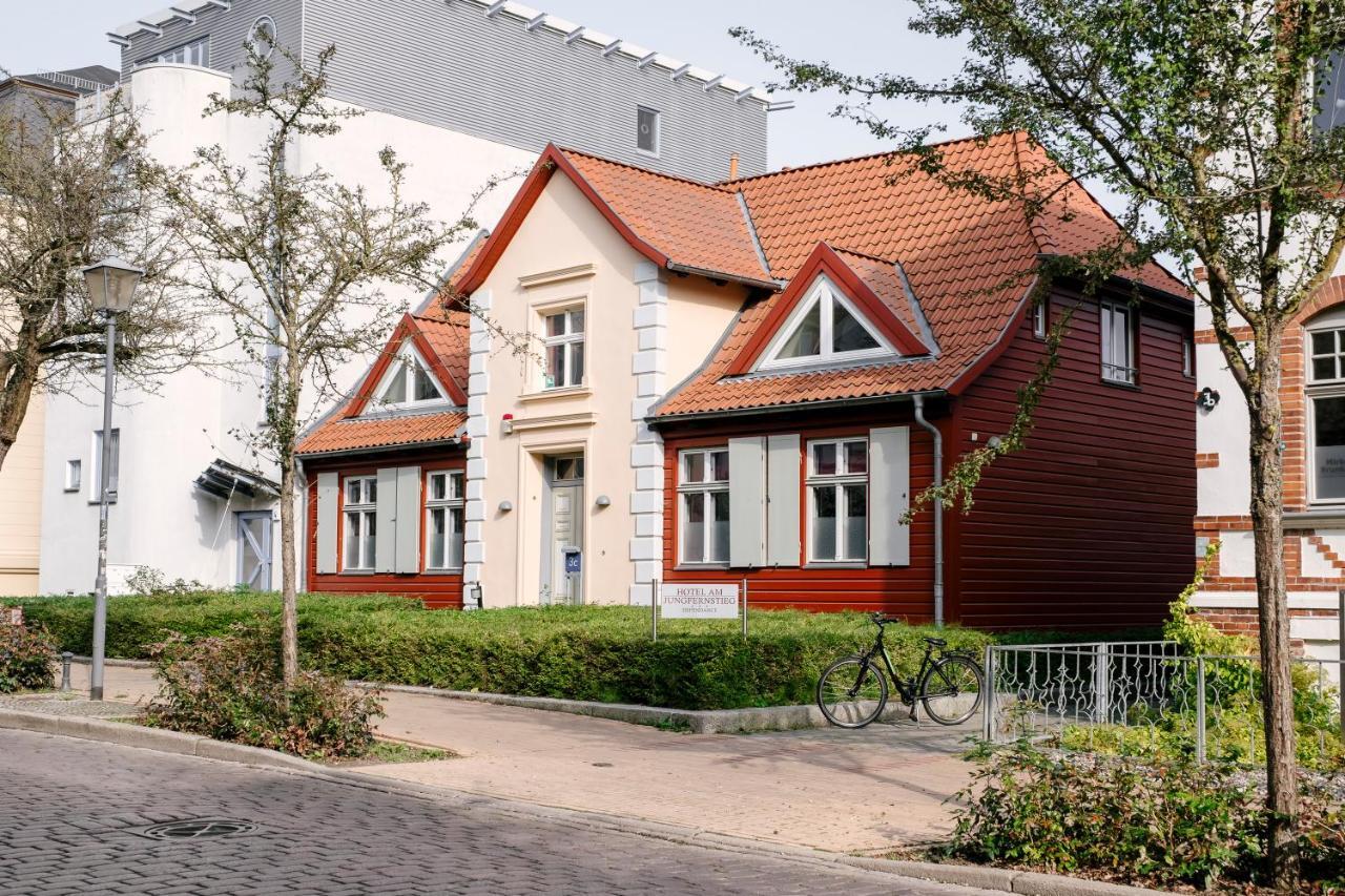 Hotel Am Jungfernstieg Stralsund Exterior foto