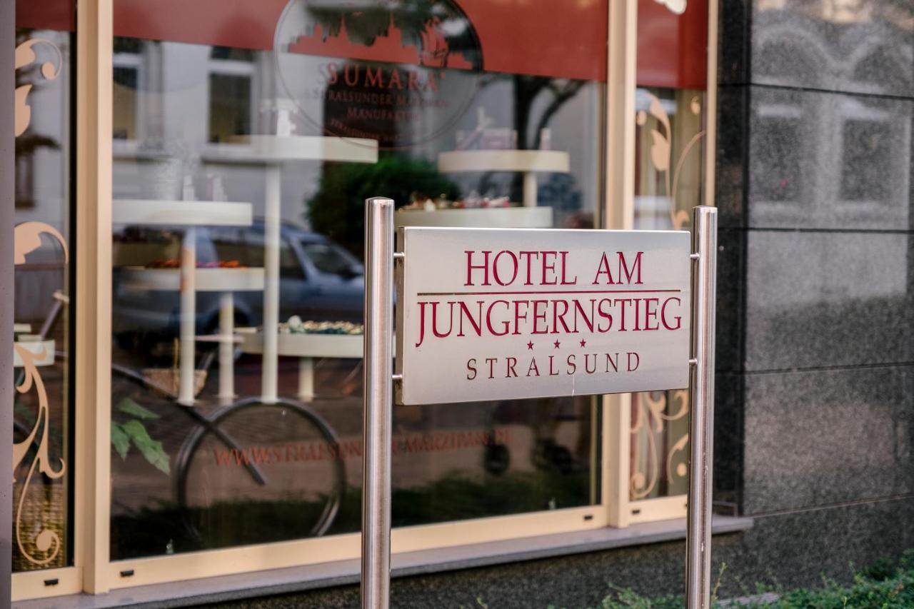 Hotel Am Jungfernstieg Stralsund Exterior foto